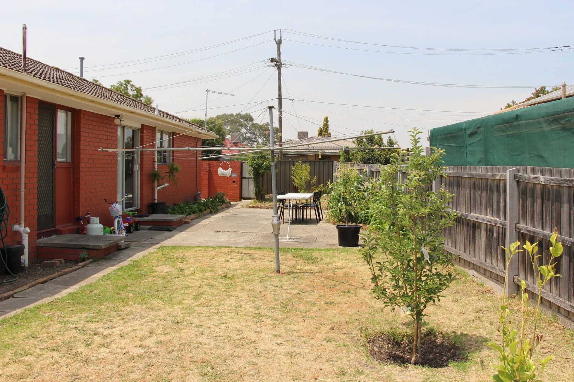 DESIRABLE HOME & DESIRABLE LOCATION