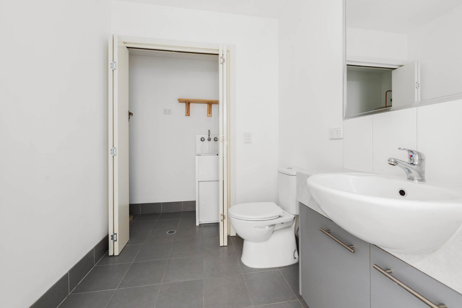 102/115 Neerim Road, Glen Huntly - Thumbnail 6