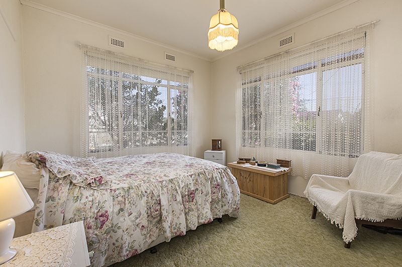 7 Steane Street, Reservoir - Thumbnail 3