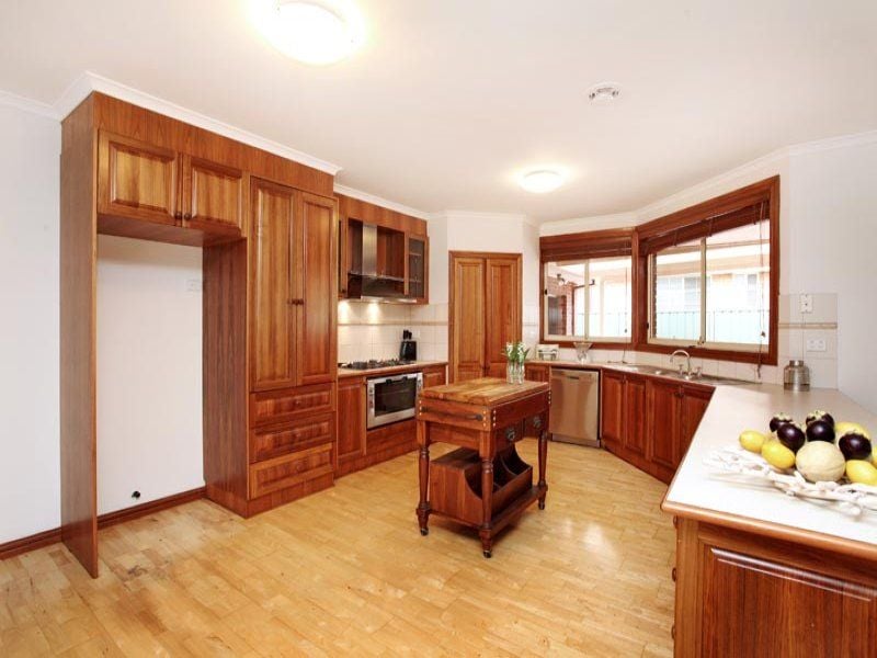 8 Northampton Crescent, Caroline Springs - Thumbnail 4