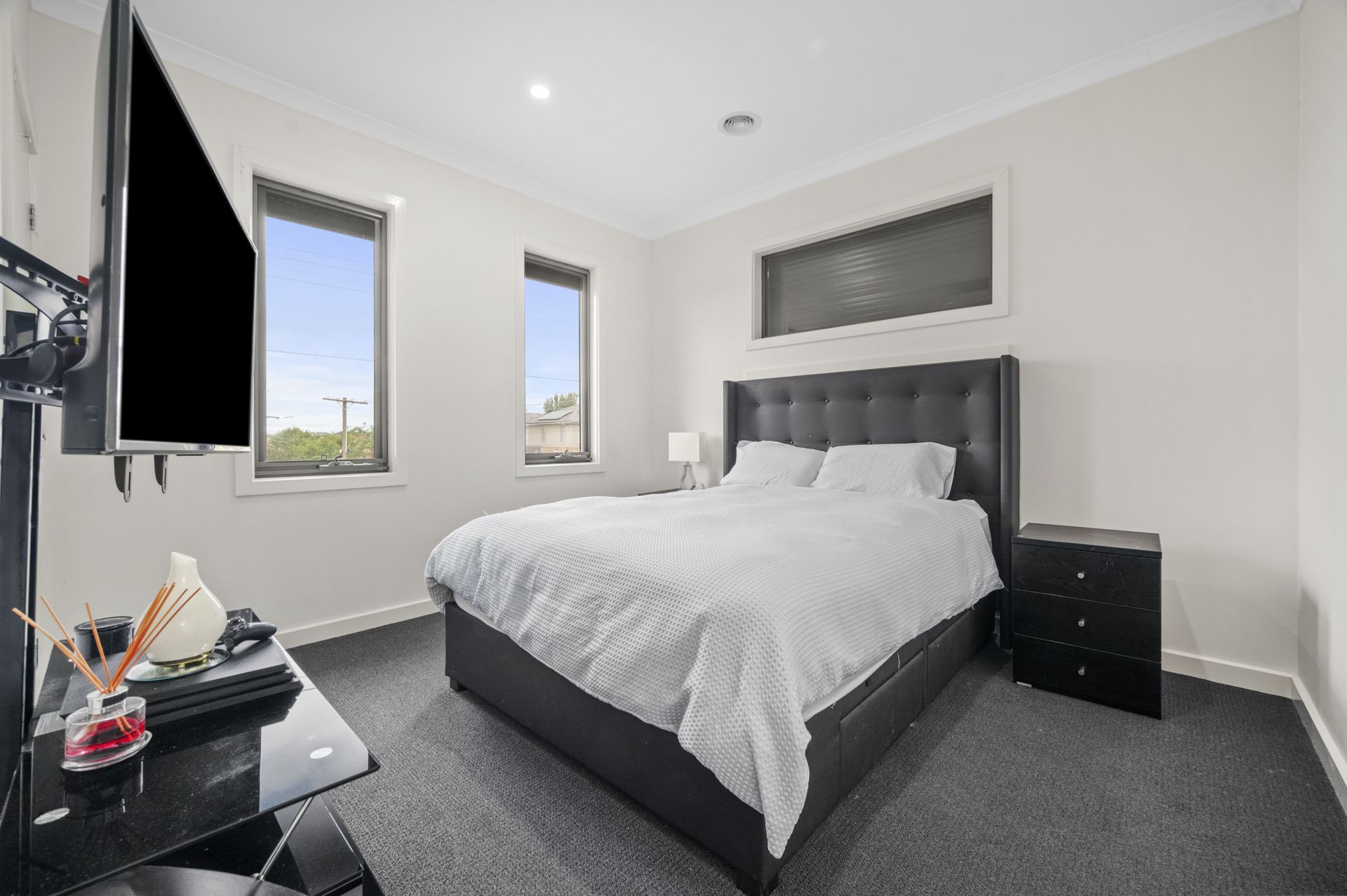LOW MAINTENANCE LIVING IN A GREAT LOCATION