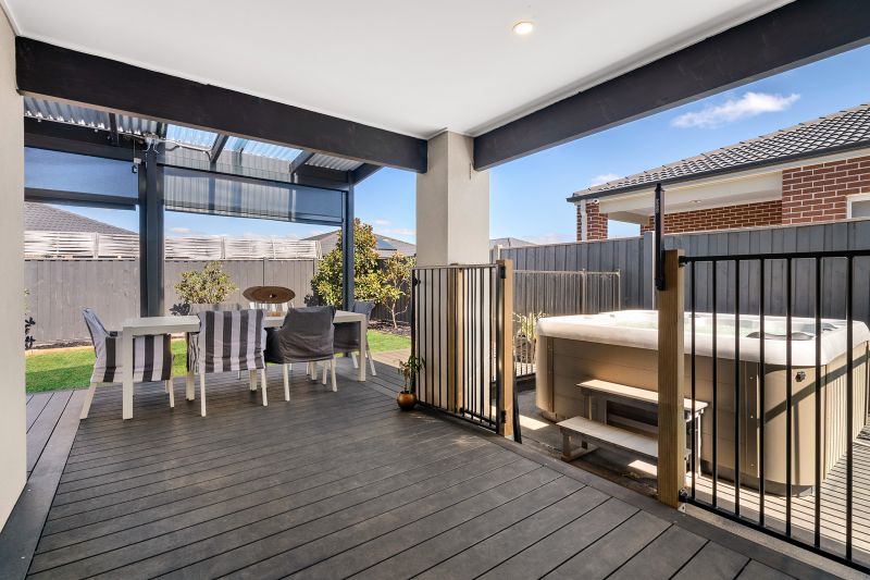 Real Estate For Sale 14 Abbey Road Beveridge , VIC