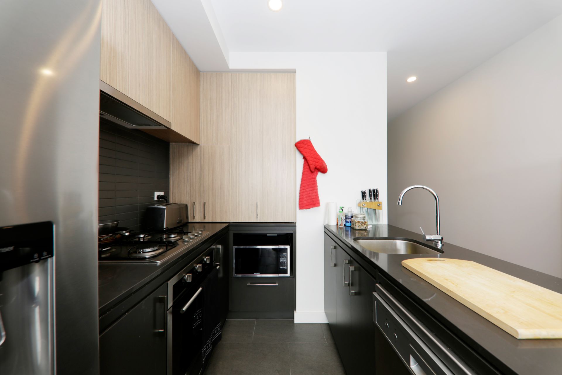 402/99 Donald Street, Footscray - Thumbnail 5