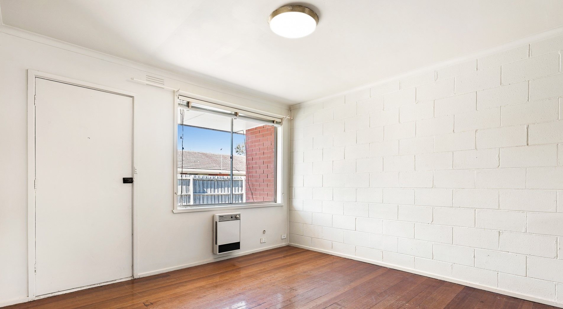 Affordable 2 Bedroom Unit with Courtyard