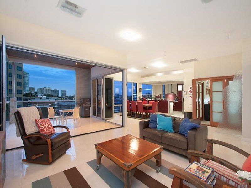 6 Garrick Street COOLANGATTA QLD, Coolangatta - Thumbnail 3