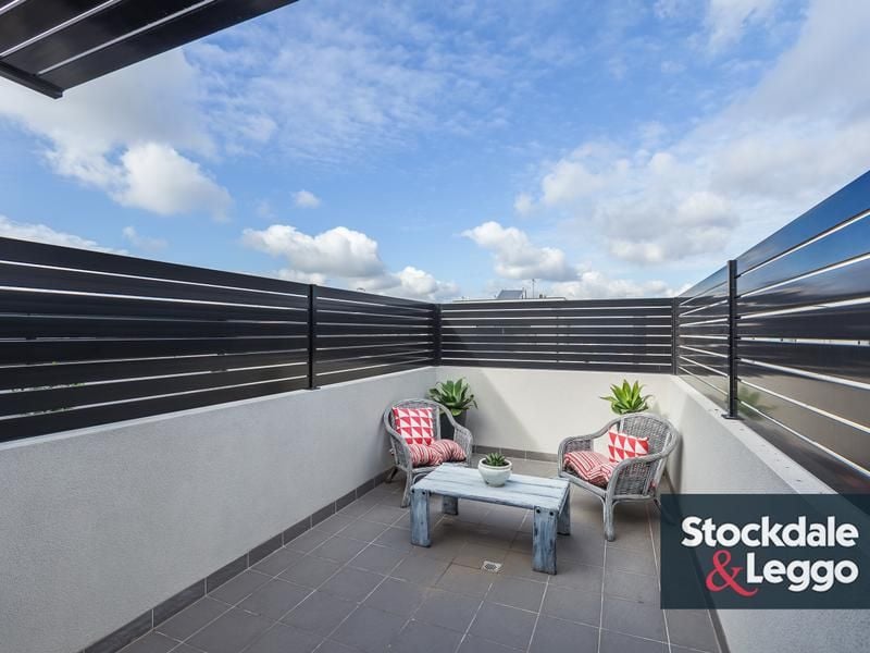 24 Vestley Drive MERNDA, Mernda - Thumbnail 2