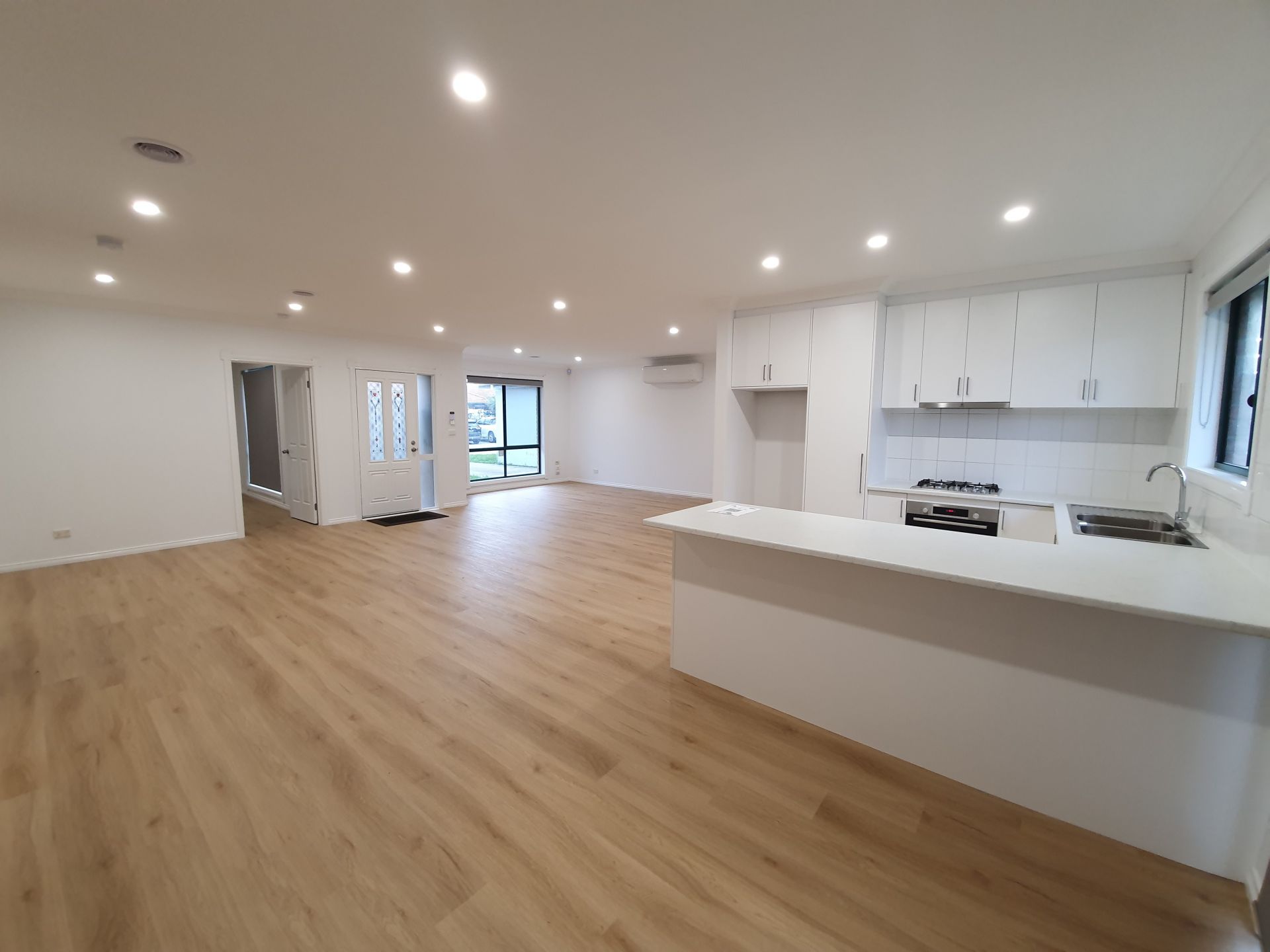 LOW MAINTENANCE, LOVELY & SPACIOUS