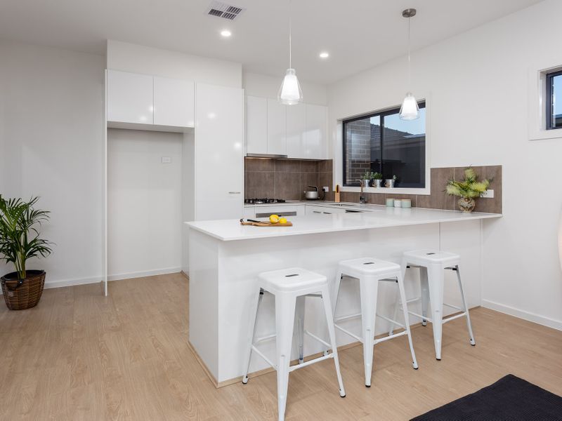 2/75 Grace Street South, Altona Meadows - Thumbnail 3