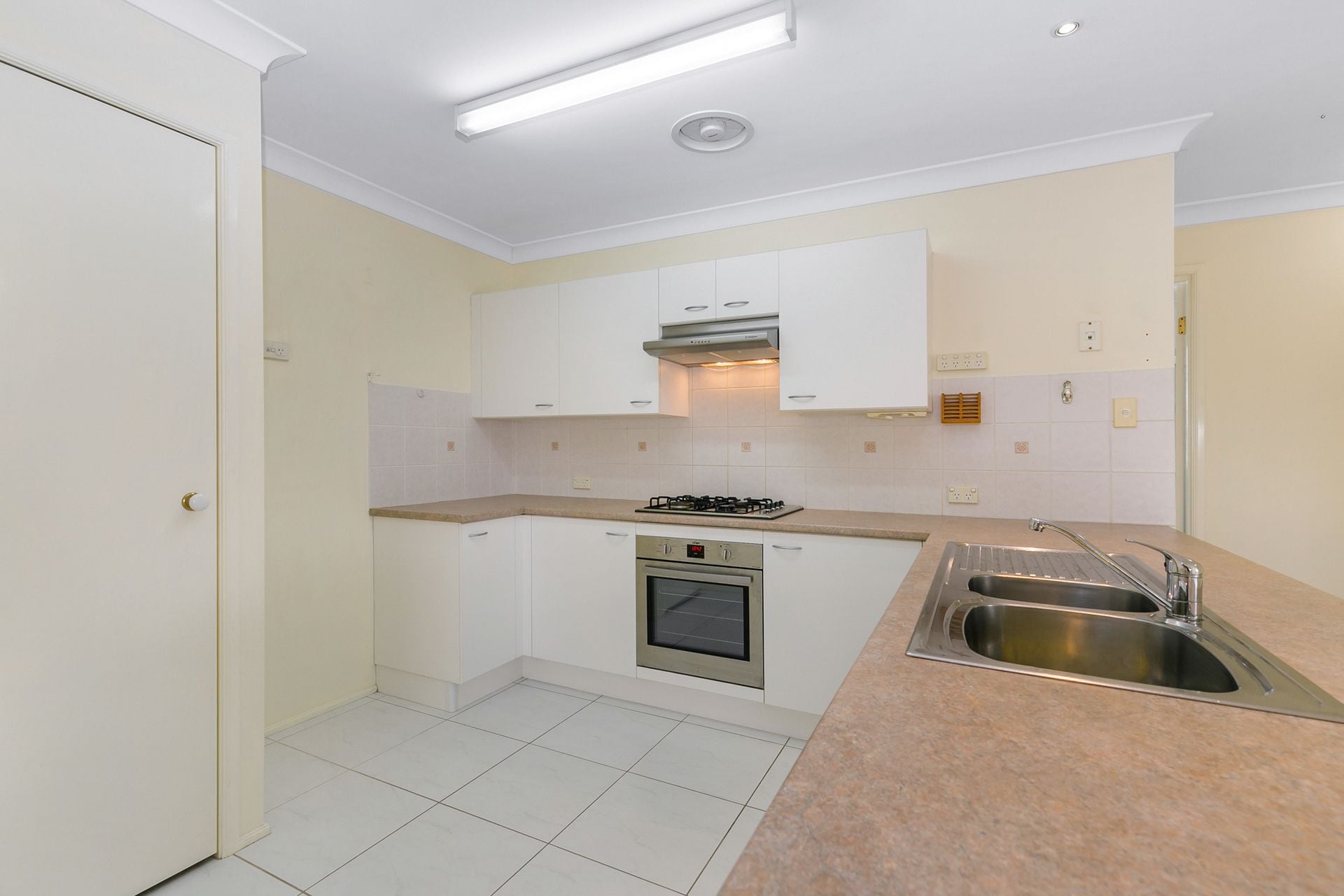 Rutherford 5 Ashland Close