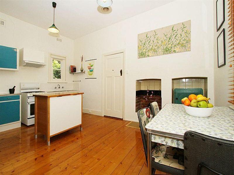 Enduring appeal in an enticing location!