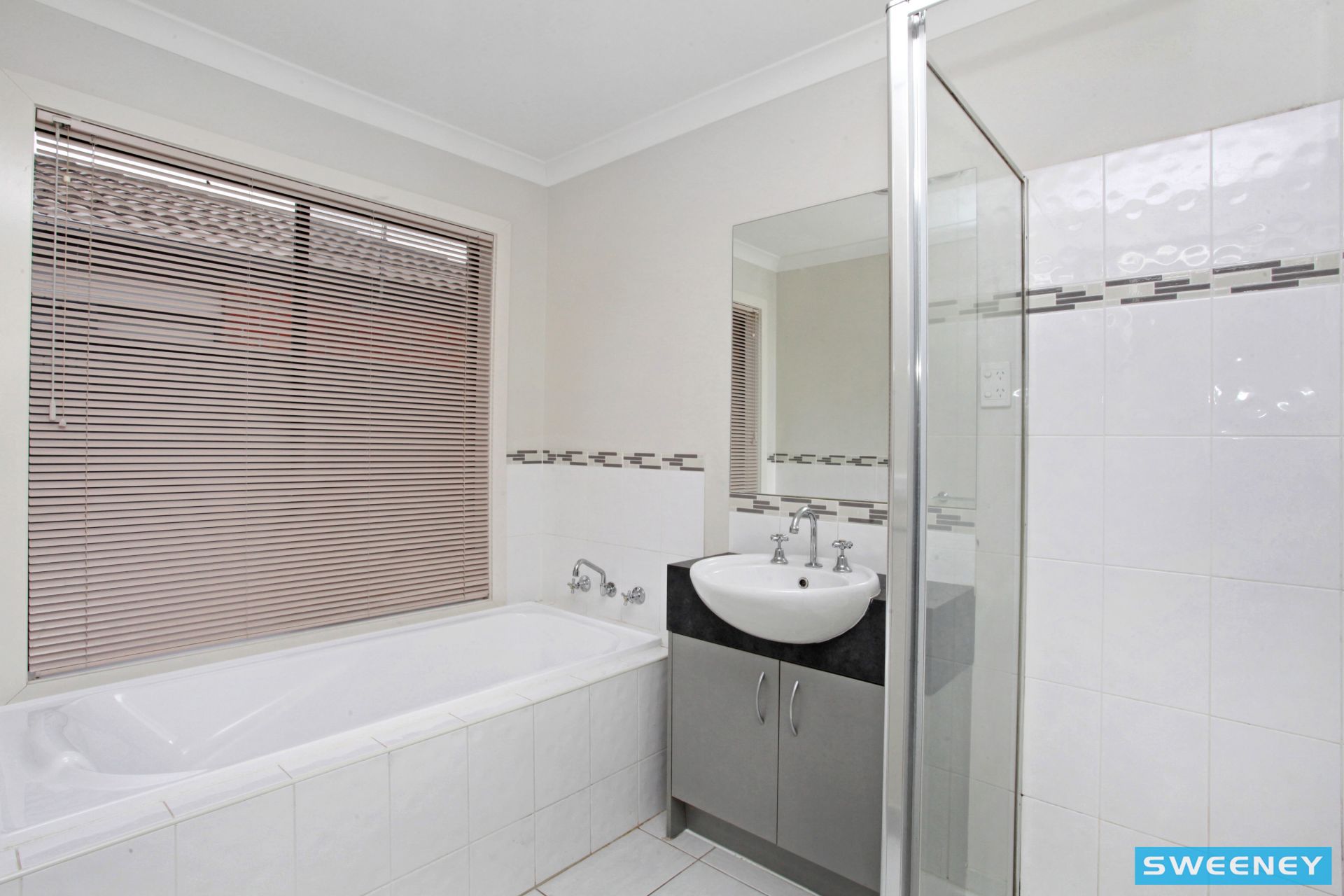 25 Jonah Parade, Deer Park - Thumbnail 8