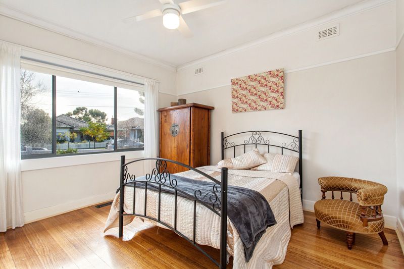 21 Corris Street, Yarraville - Thumbnail 5