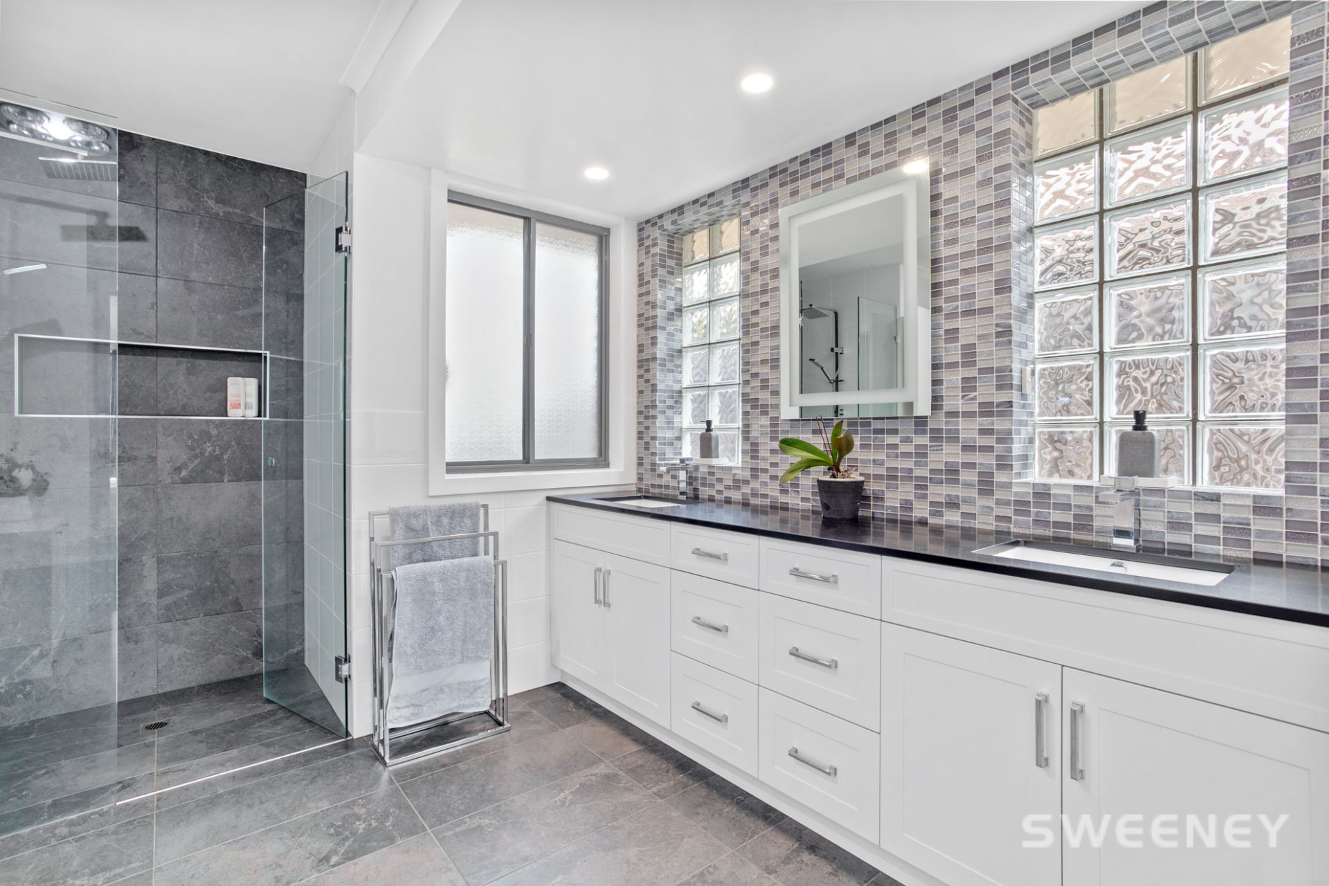36 Macneil Drive, Altona Meadows - Thumbnail 8