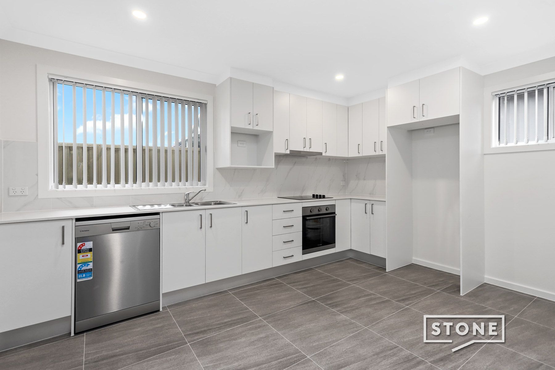 Real Estate For Lease 54a Mackenzie Boulevard Seven Hills , NSW