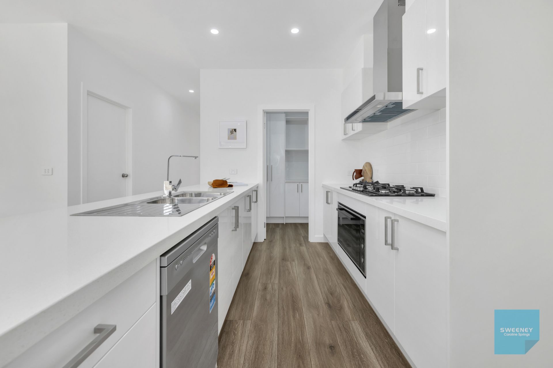 35 Sadie Avenue, Thornhill Park - Thumbnail 4