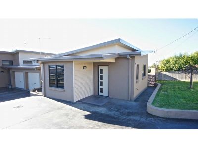 1/142 Middle Road, DEVONPORT, Devonport - Thumbnail 2