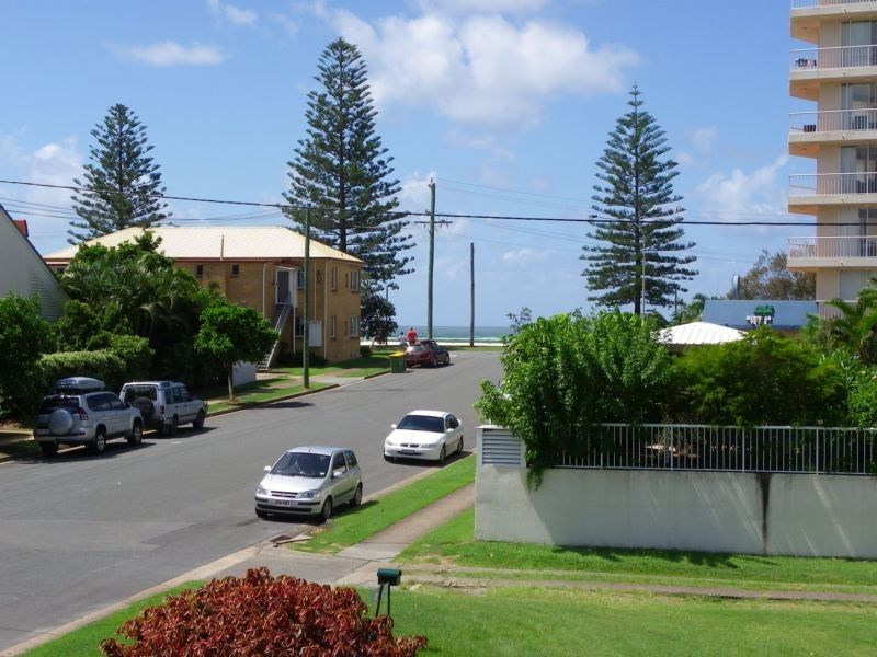 8/12 Coyne Street 'Arlunga Court' KIRRA QLD, ' Kirra - Thumbnail 2