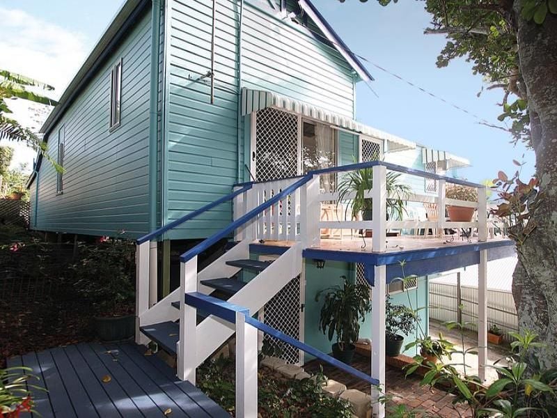 47 Garrick Street COOLANGATTA QLD, Coolangatta - Thumbnail 2