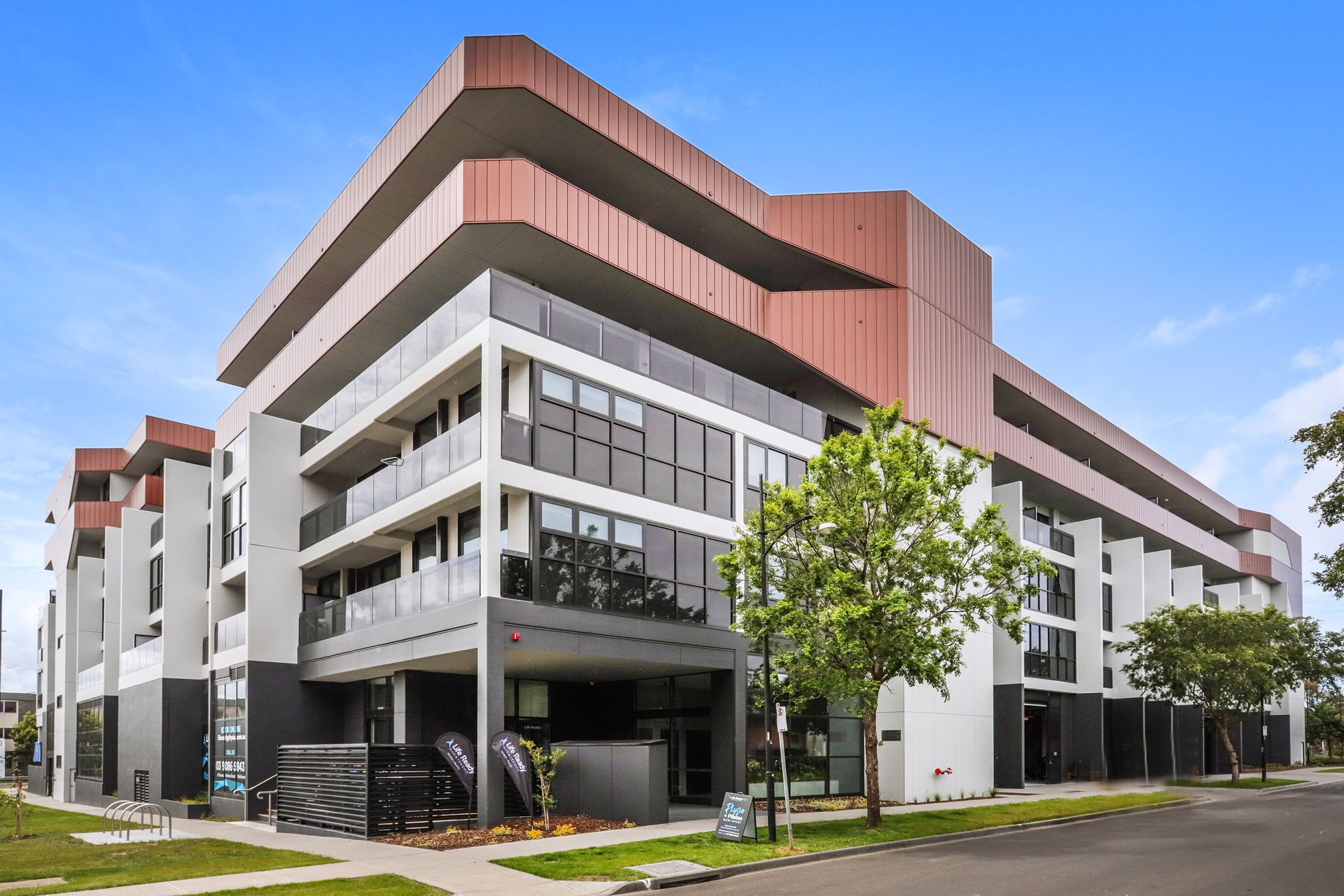 106/31 Edgewater Boulevard MARIBYRNONG VIC, Maribyrnong - Thumbnail 2