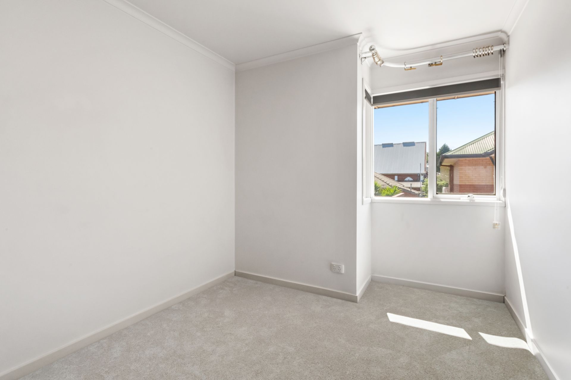 Amazing Thornbury Location!