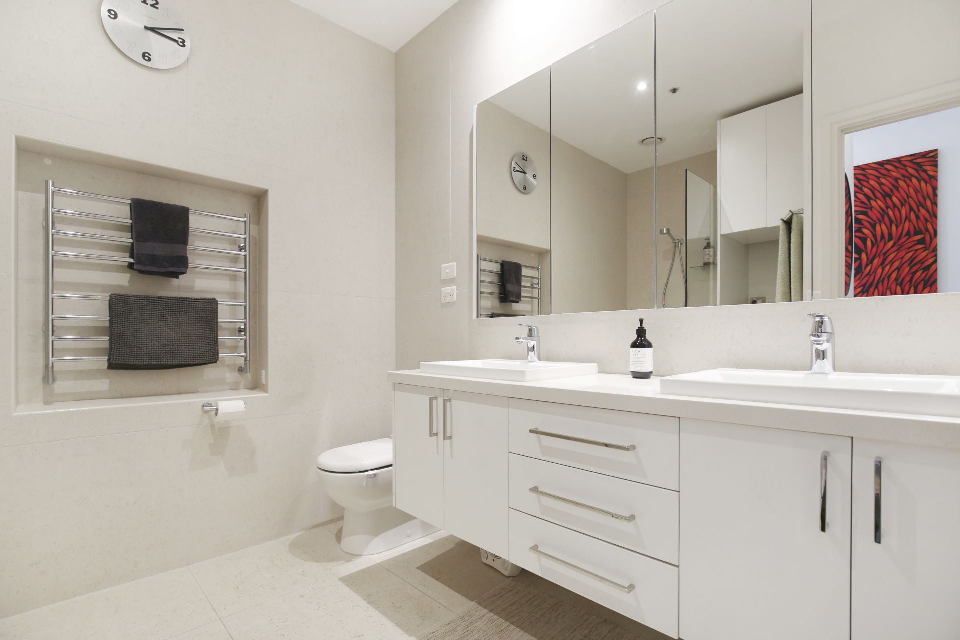 **Style & Sophistication** 9 or 12 month lease available **