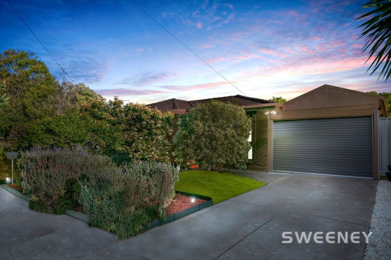 10 Grevillia Court, Altona Meadows - Thumbnail 2