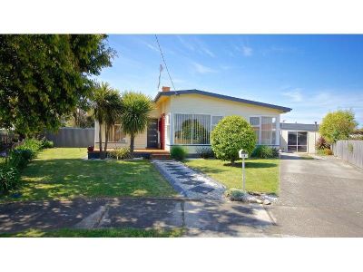 3
 
 
 
  
 
 
 1
 
 
 
 
 
 
 
 
 5 Bruford Place, DEVONPORT TAS 7310, Devonport - Thumbnail 2