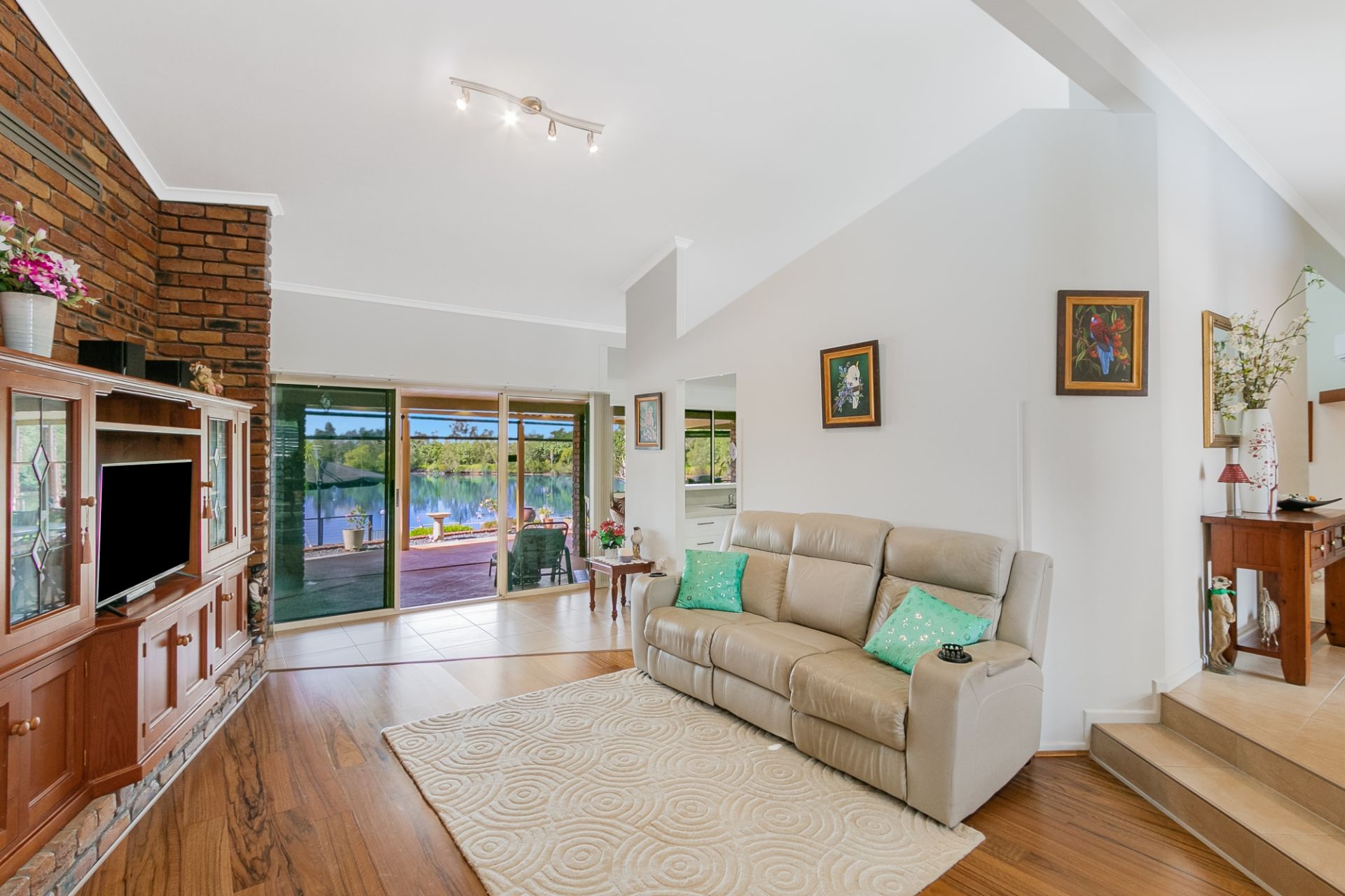 6 Admiralty Place Banora Point NSW, Banora Point - Thumbnail 5