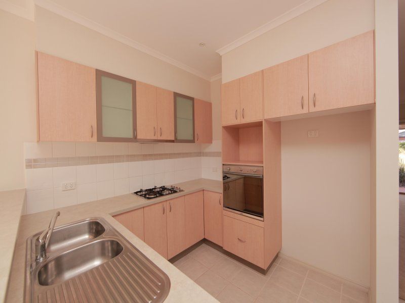 22 Flame Crescent SOUTH MORANG, South Morang - Thumbnail 8