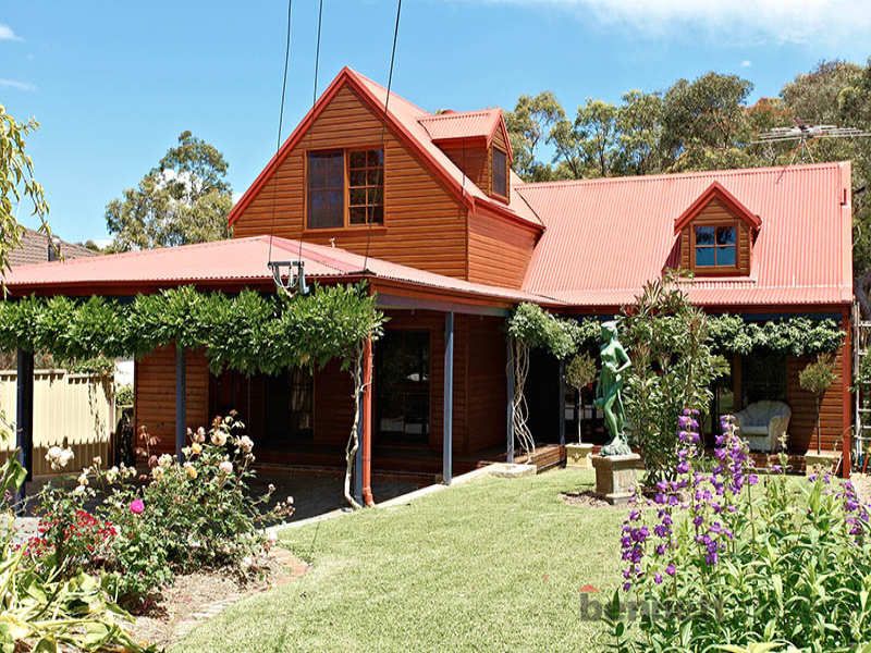360 Lieutenant Bowen Drive, Bowen Mountain - Thumbnail 2