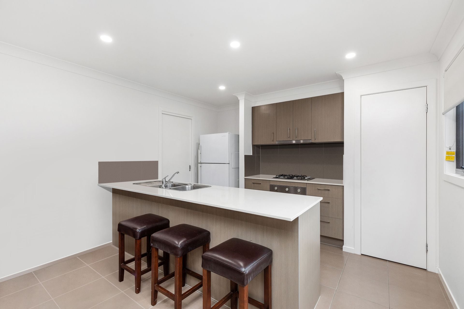 27 Henning Crescent Meridan Plains QLD, Meridan Plains - Thumbnail 7