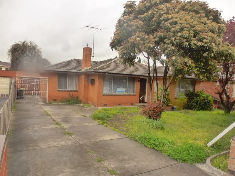 31 Churchill Avenue, Reservoir