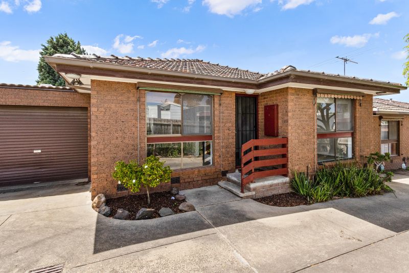 2/51 Chaleyer Street, Reservoir