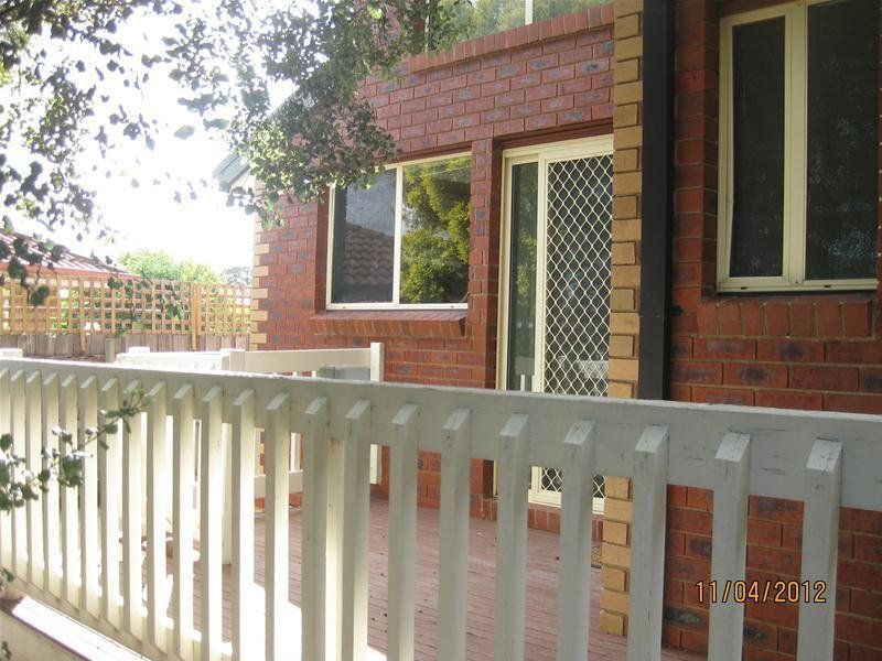 LOVELY TOWN HOUSE, GREAT LOCATION! **INSPECT WEDNESDAY 29TH MAY @ 4:45PM-5:00PM**