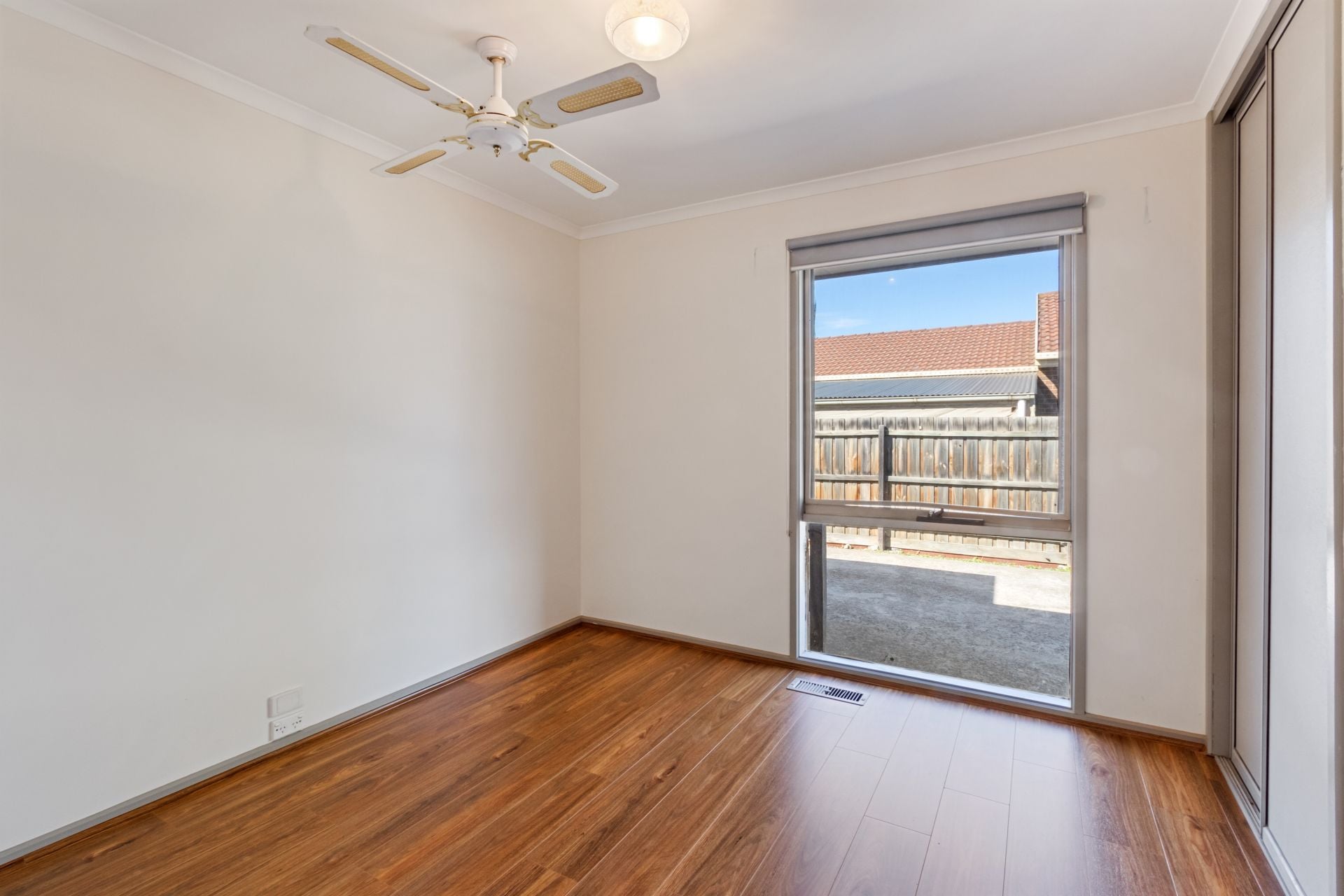 FAMILY HOME IN CONVENIENT LOCATION