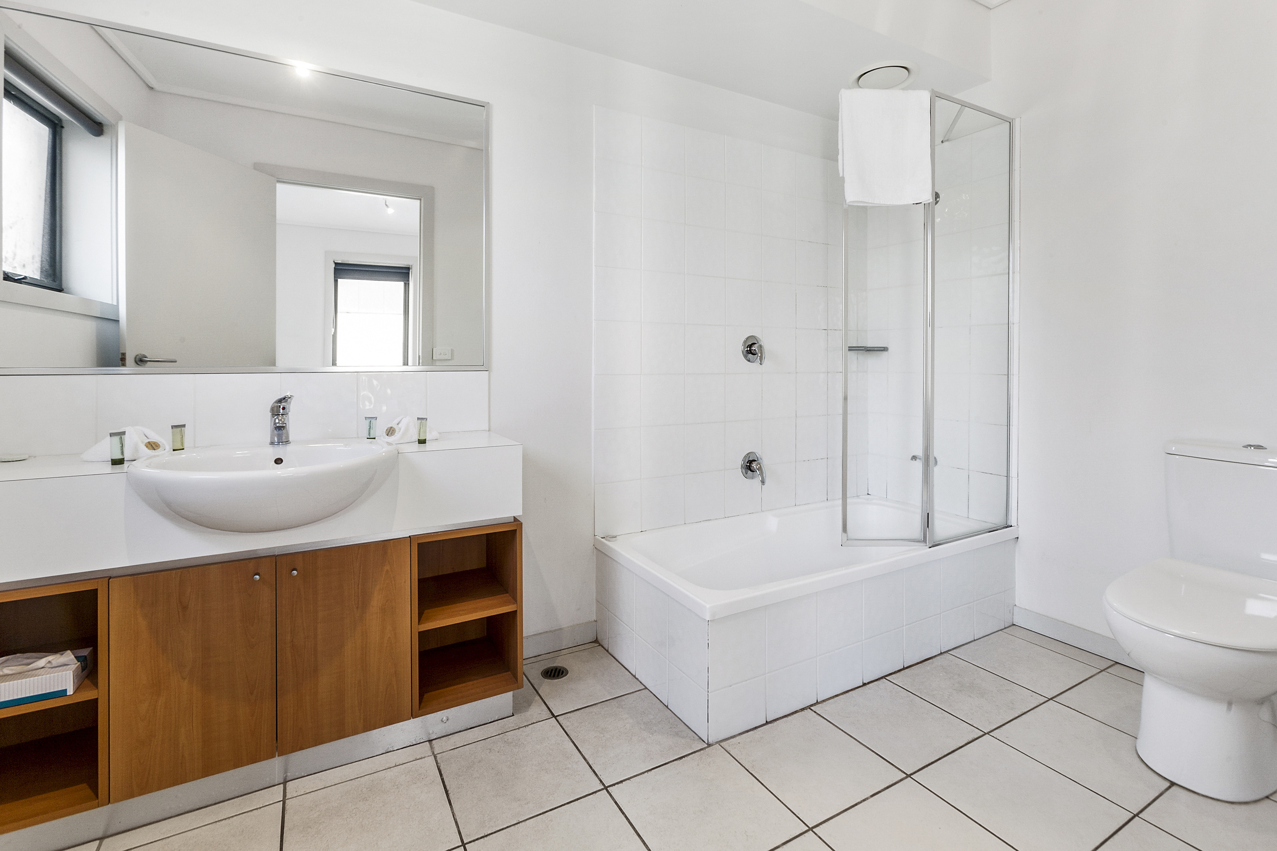 28/2-10 Ocean Road South LORNE VIC, Lorne - Thumbnail 7