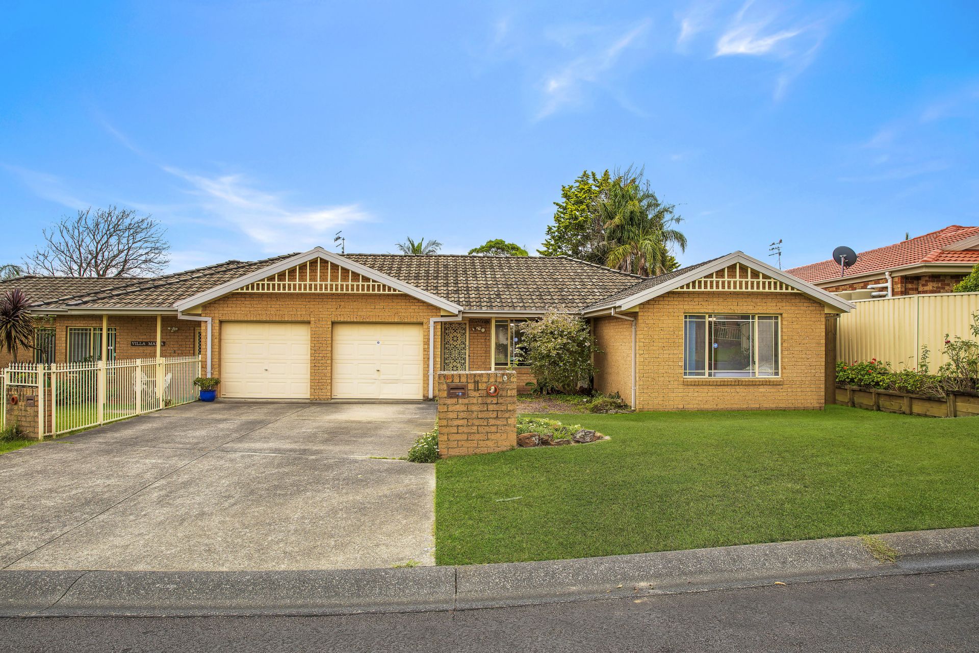 2/11 Archer Close, Kanwal First National Real Estate Coastwide