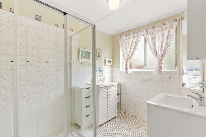 Real Estate For Sale 48 Cummins Street Unanderra , NSW