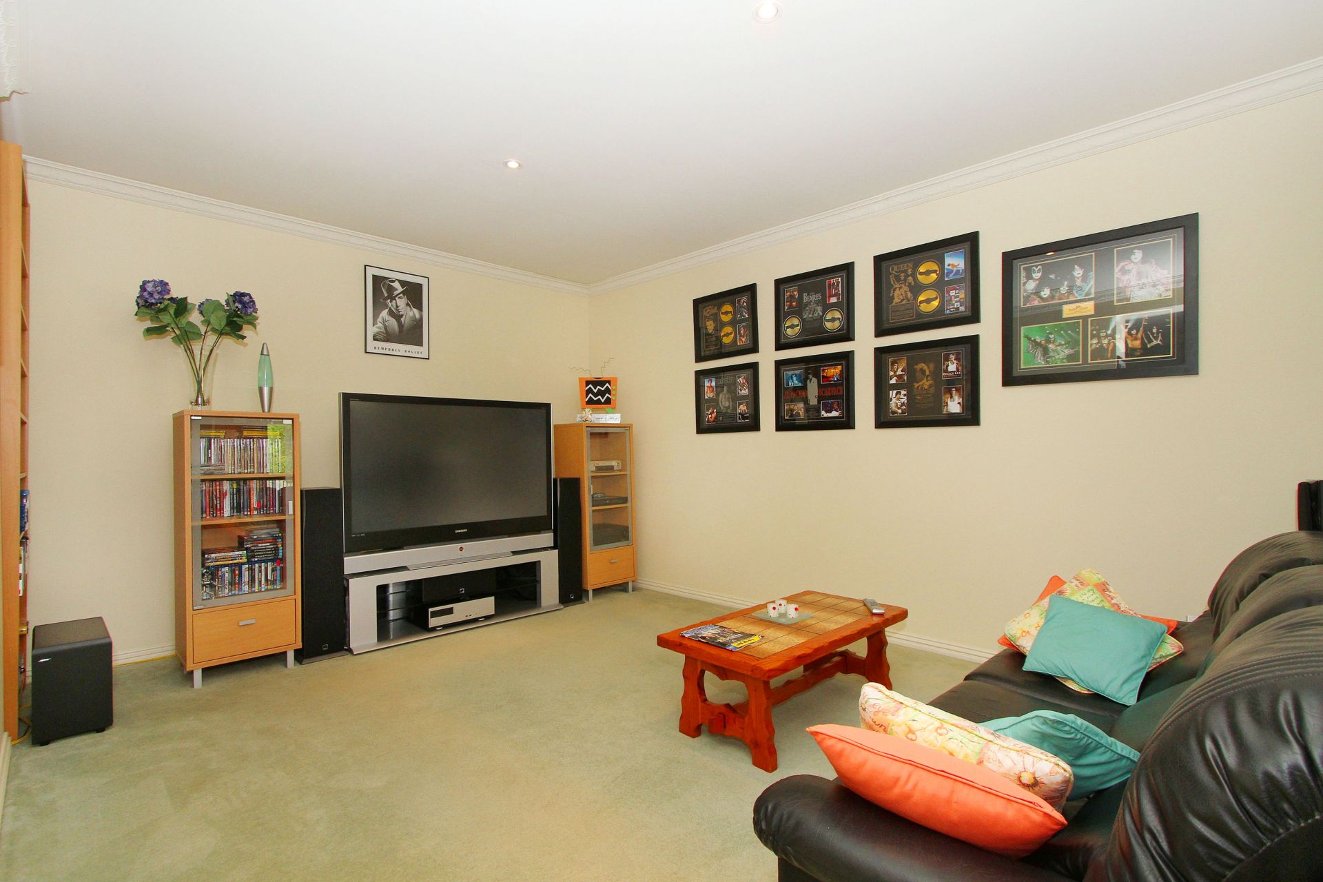 Single Level Luxury Offering Serenity And Space
