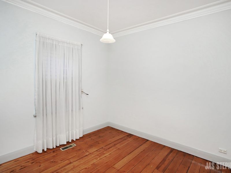 77 Chirnside Street KINGSVILLE VIC, Kingsville - Thumbnail 8