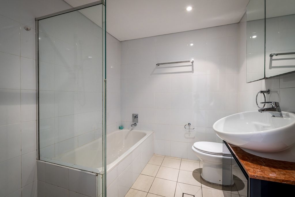 Sold - Light Filled Top Floor Retreat with Urban Views