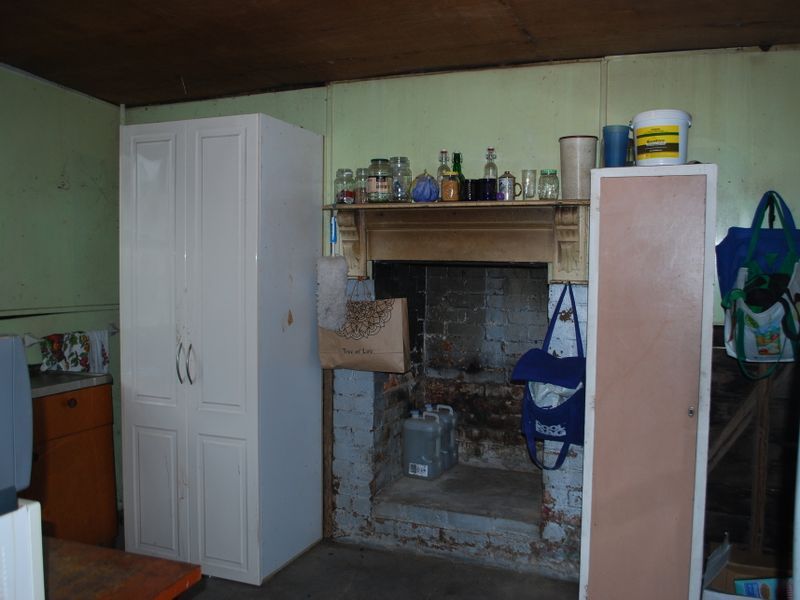 25 New Buildings Road, New Buildings