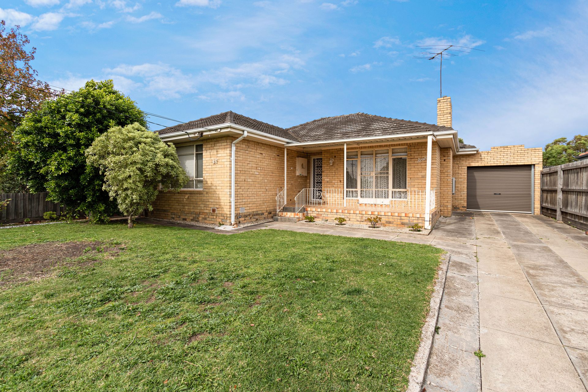 DO NOT MISS OUT THIS ON THIS SPACIOUS FAMILY HOME