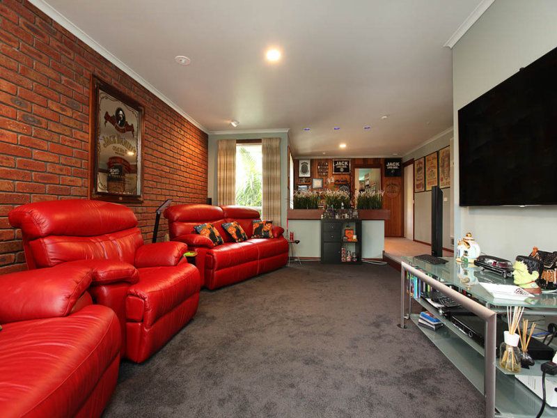 30 Hoddle Way, Altona Meadows - Thumbnail 2