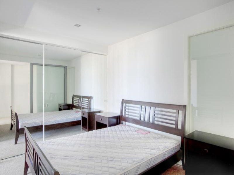 1803/8 Downie Street MELBOURNE VIC, Melbourne - Thumbnail 3