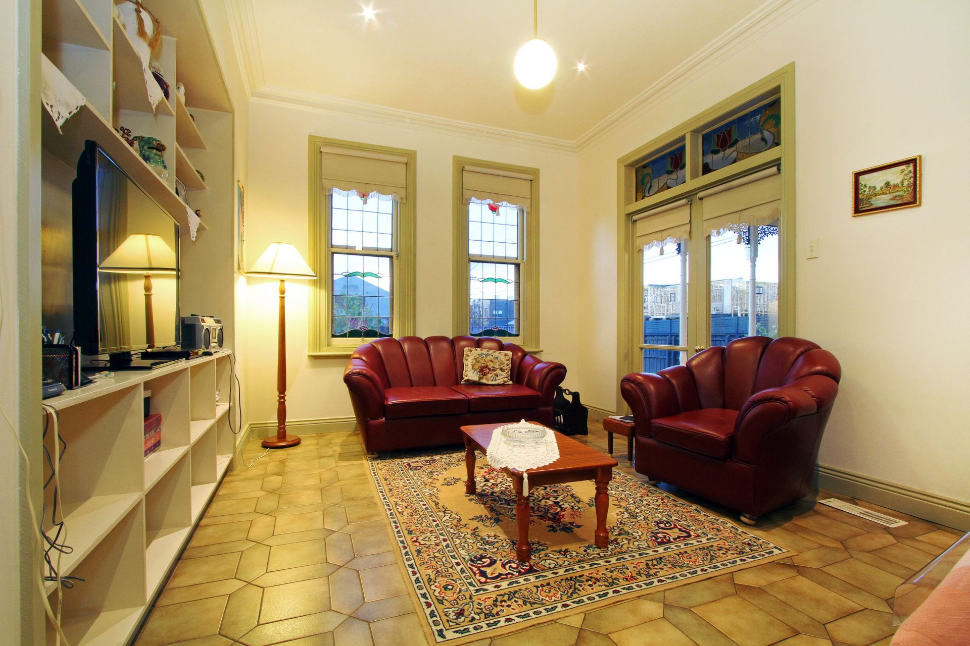 CLASSIC TIMELESS BEAUTY MATCHED WITH A FIRST CLASS LOCATION