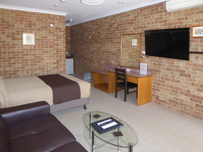 MOTEL LEASEHOLD FOR SALE - ONE MOTEL TOWN