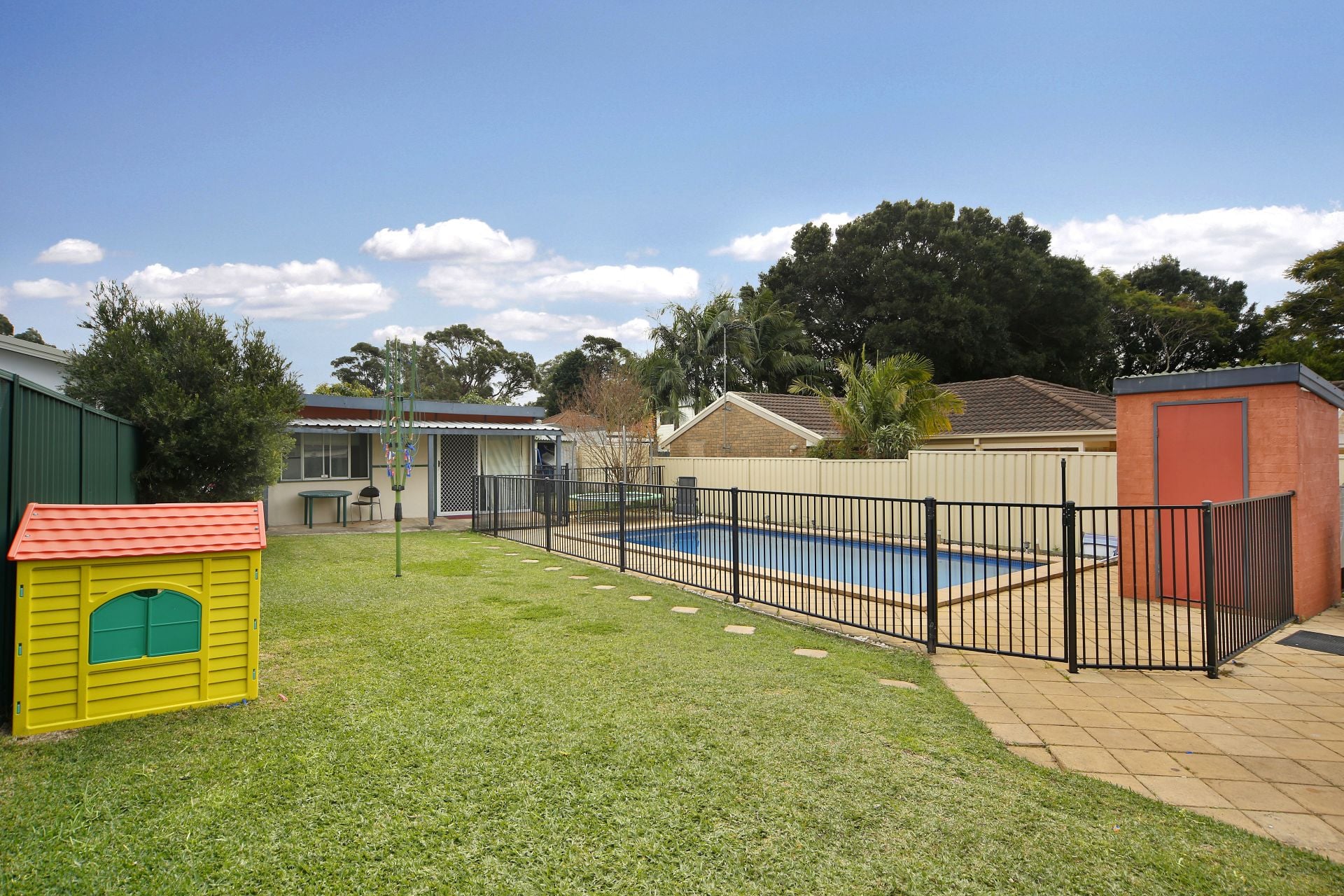 293 Taren Point Road, Caringbah, Caringbah - Thumbnail 5