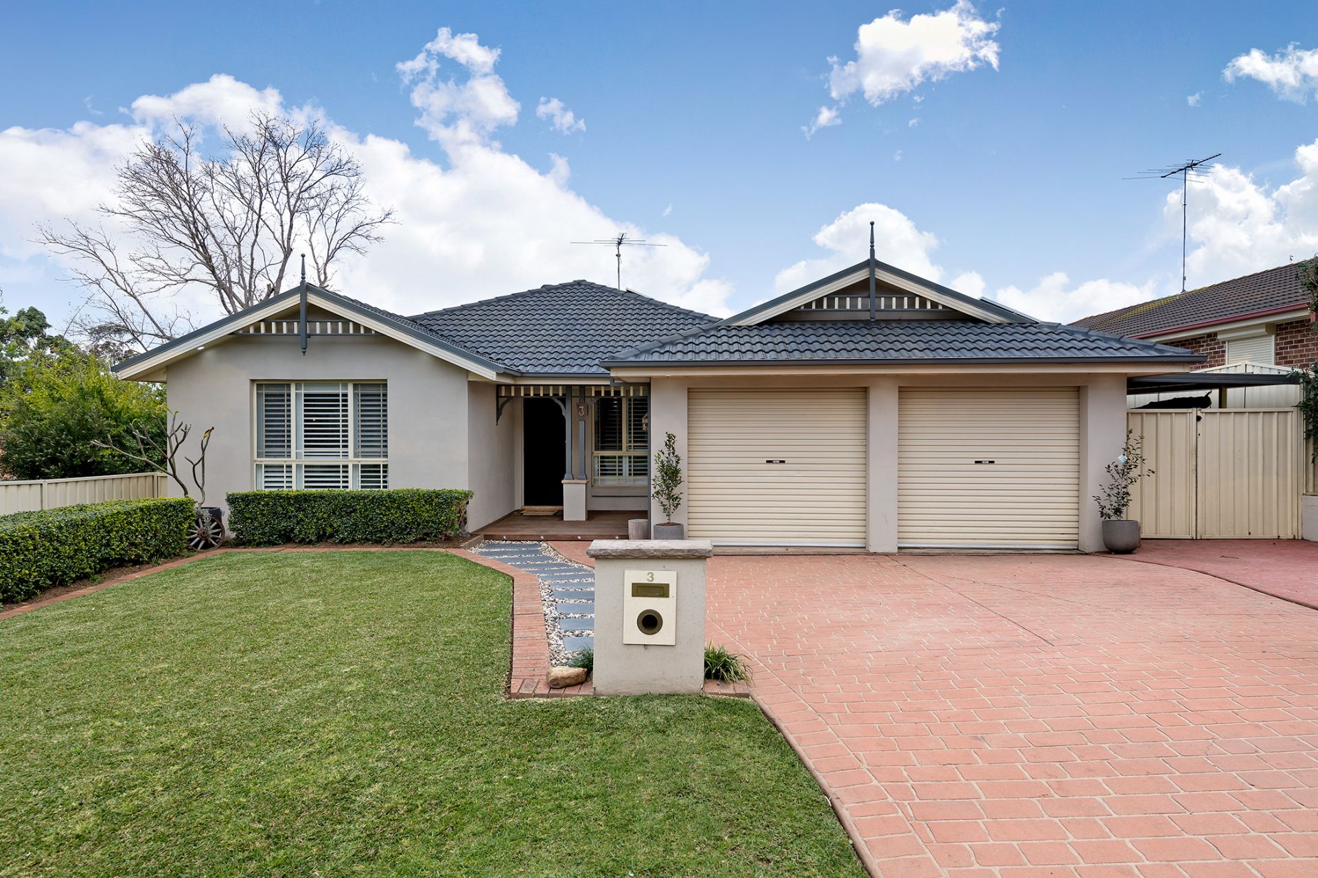 Real Estate For Sale 3 Cowdery Way Currans Hill , NSW