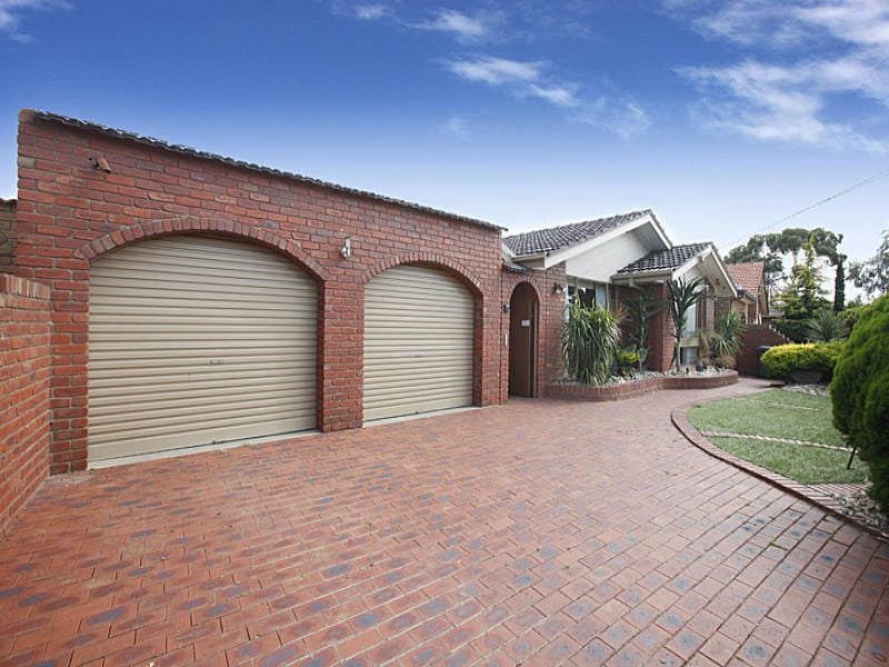 22 Polly Woodside Drive
